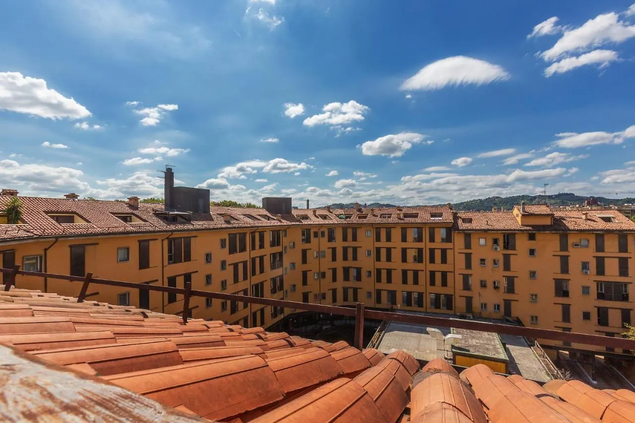 New!Apt 2 Min Walk From Bologna Central Station Apartamento