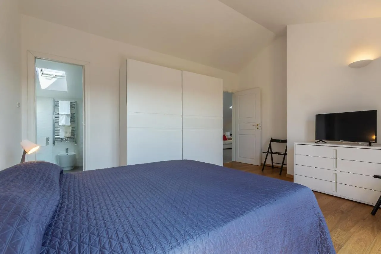 New!Apt 2 Min Walk From Bologna Central Station Apartamento Itália