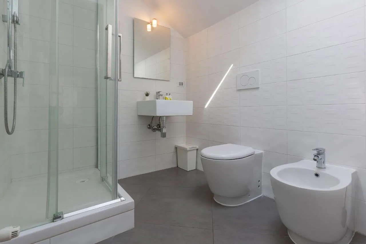 New!Apt 2 Min Walk From Bologna Central Station Apartamento