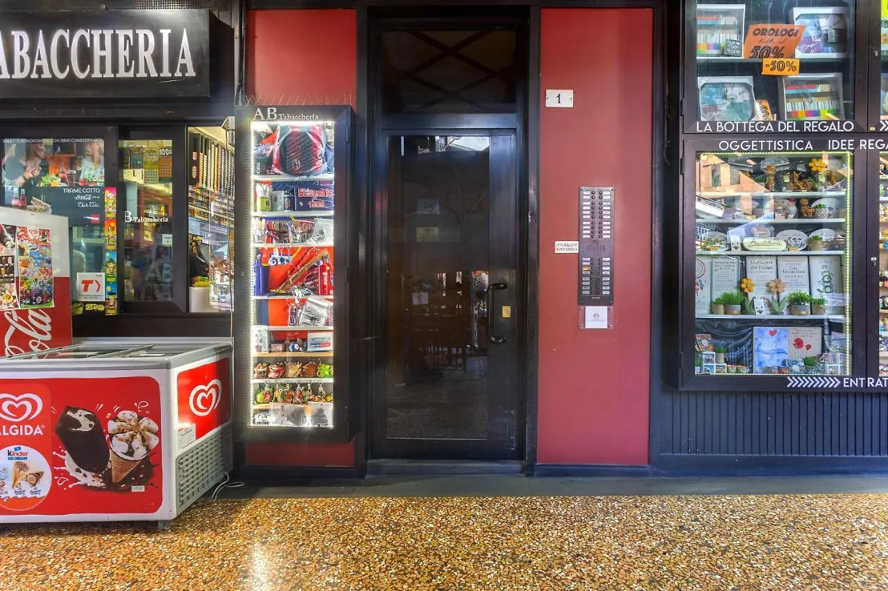 New!Apt 2 Min Walk From Bologna Central Station Apartamento