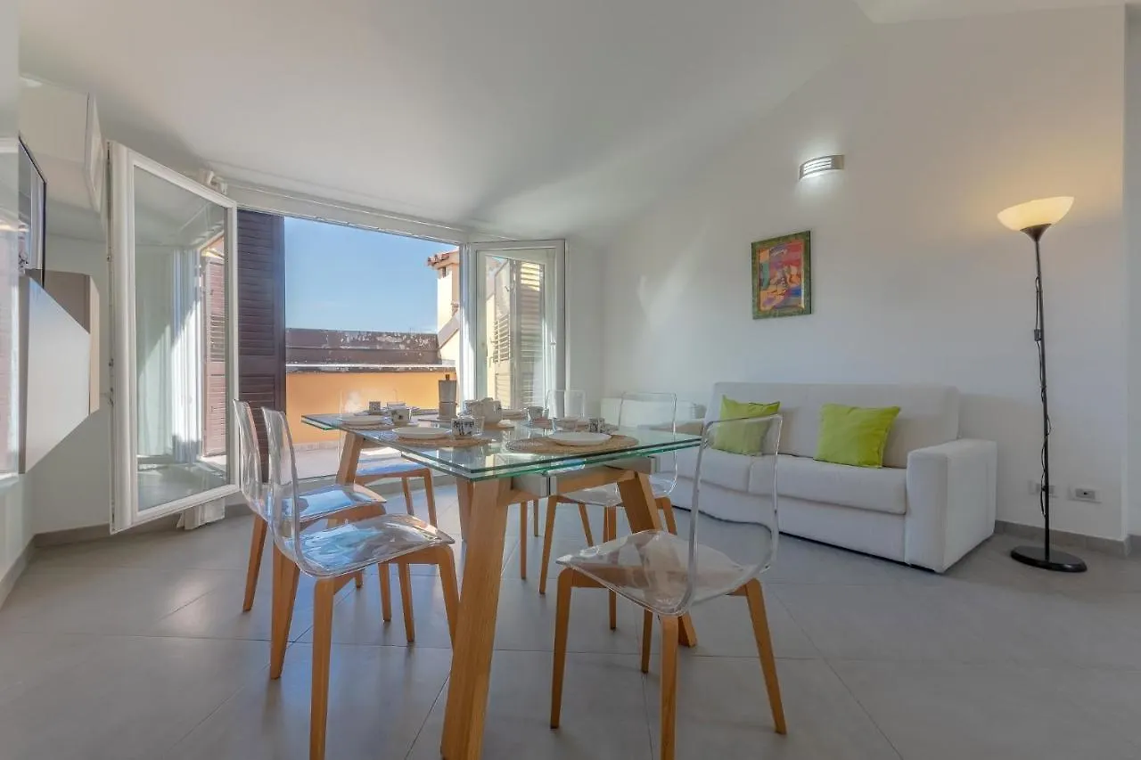 New!Apt 2 Min Walk From Bologna Central Station Apartamento 0*,  Itália