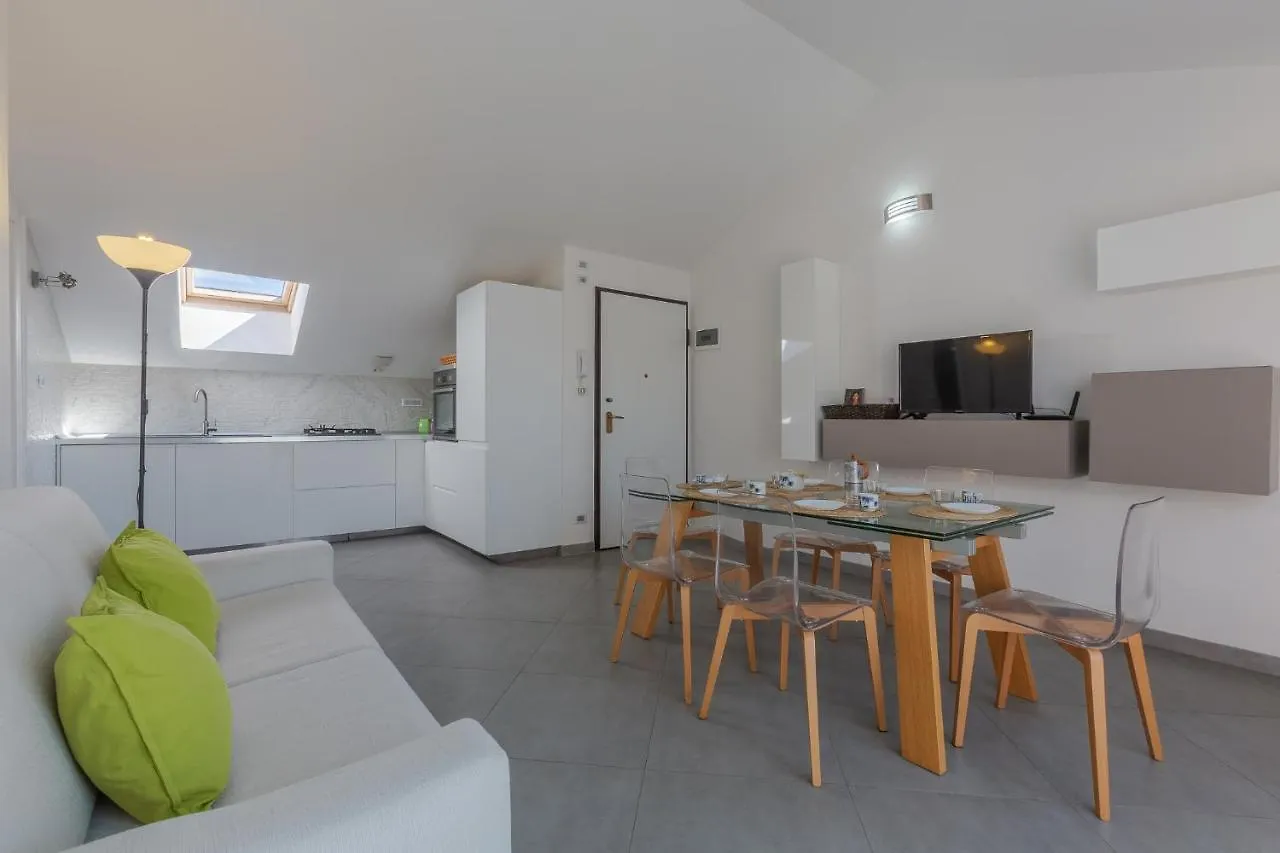 New!Apt 2 Min Walk From Bologna Central Station Apartamento
