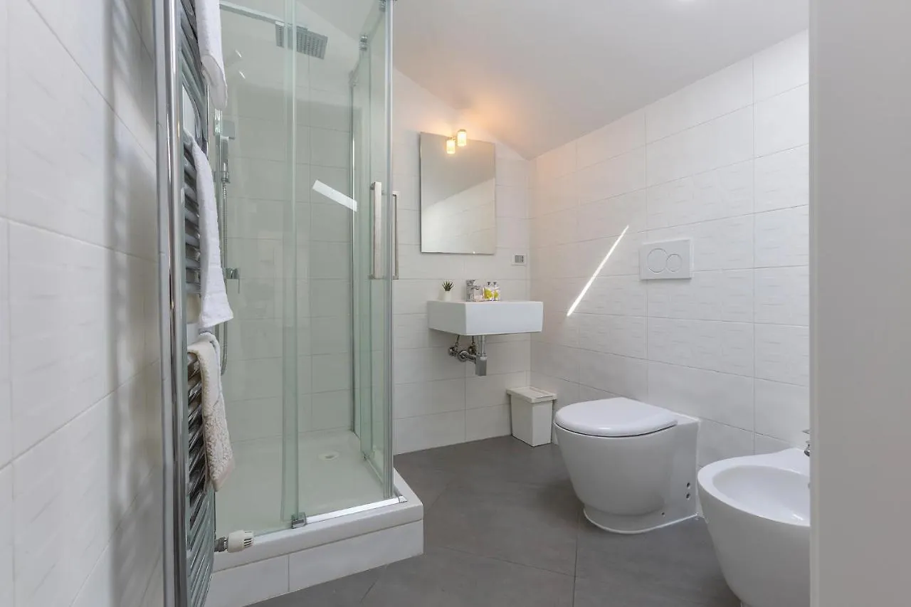 New!Apt 2 Min Walk From Bologna Central Station Apartamento